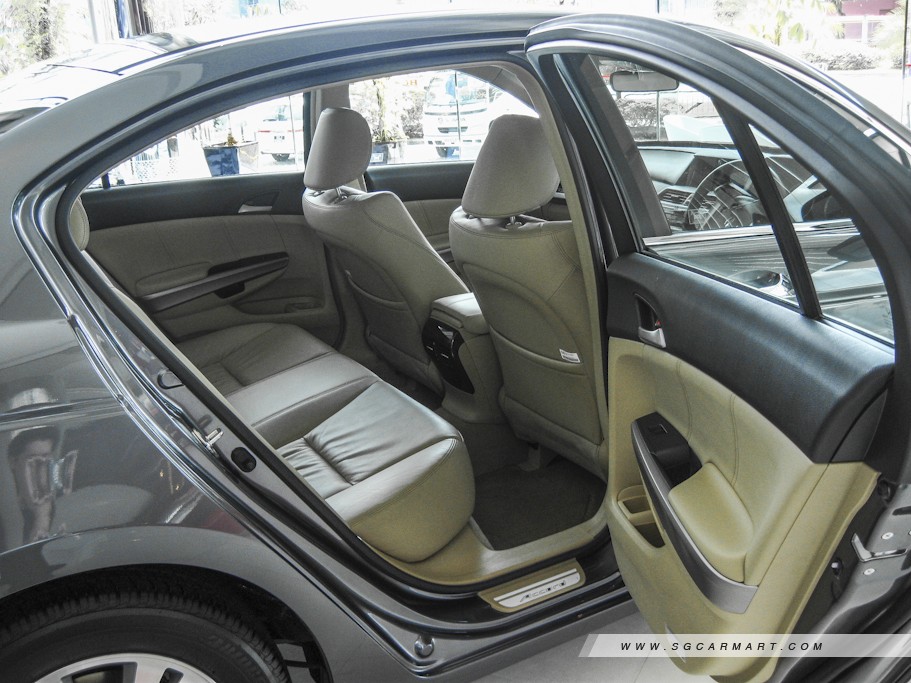 https://i.i-sgcm.com/new_cars/cars/10509/10509_g10