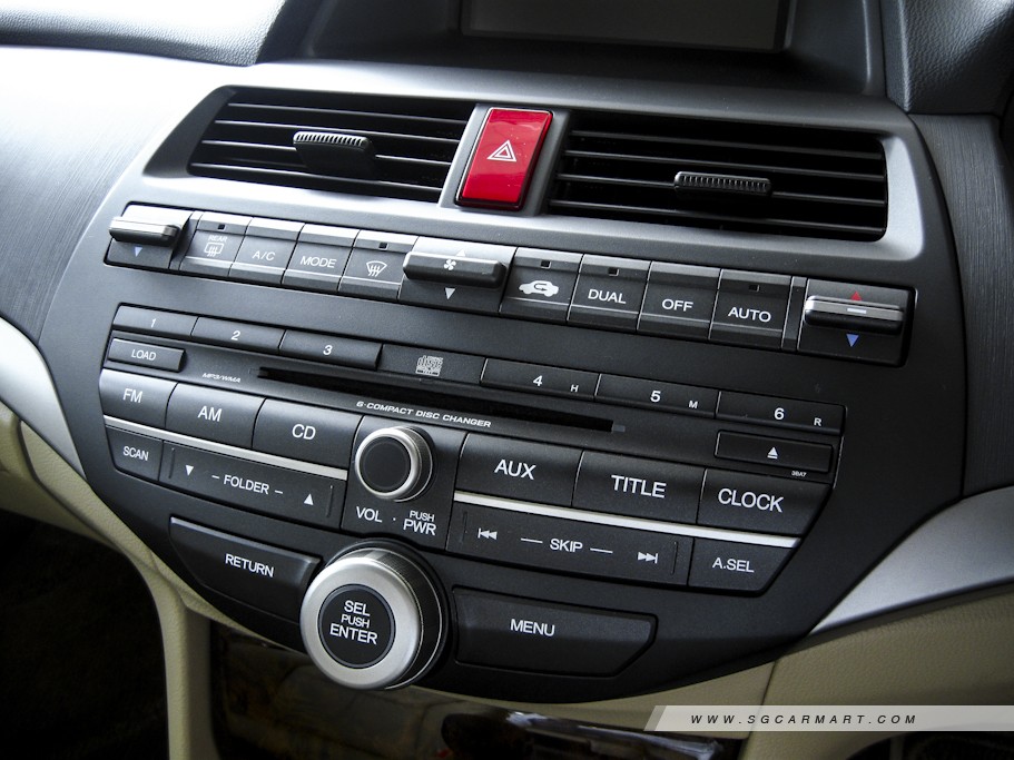 https://i.i-sgcm.com/new_cars/cars/10509/10509_g13