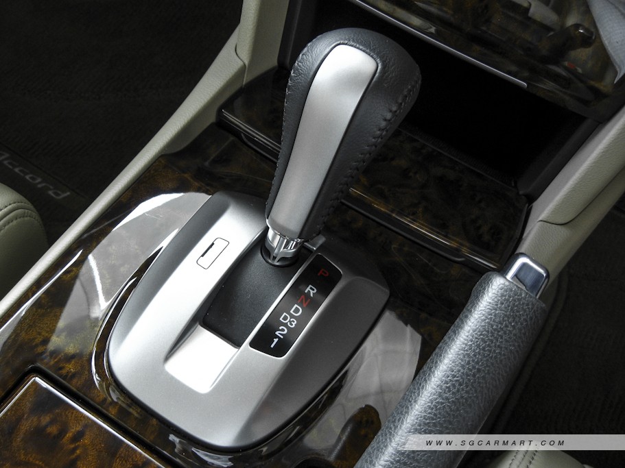 https://i.i-sgcm.com/new_cars/cars/10509/10509_g14