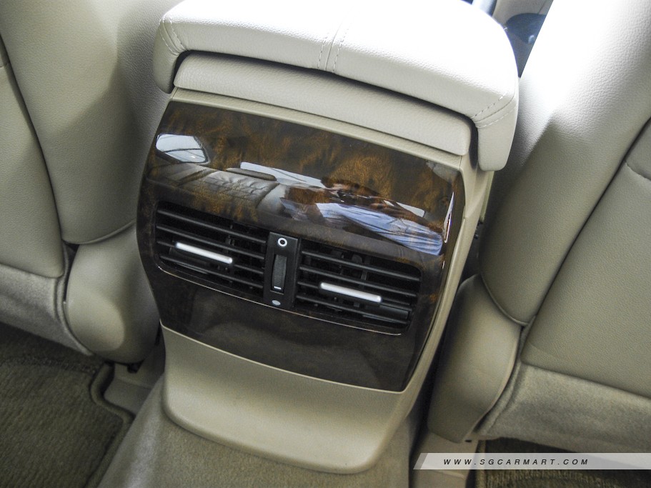 https://i.i-sgcm.com/new_cars/cars/10509/10509_g17