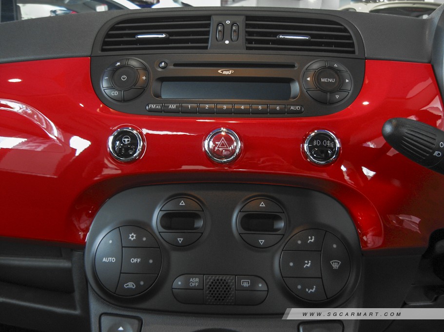 https://i.i-sgcm.com/new_cars/cars/10512/10512_g12