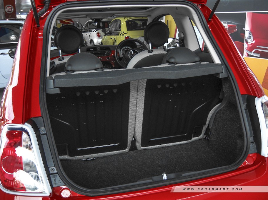 https://i.i-sgcm.com/new_cars/cars/10512/10512_g16
