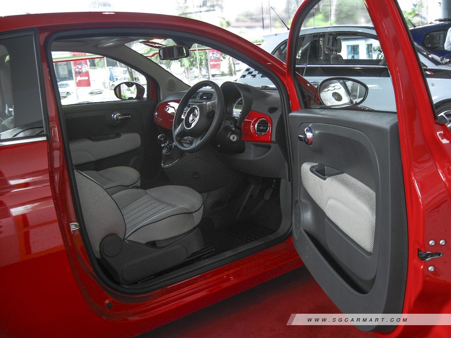 https://i.i-sgcm.com/new_cars/cars/10512/10512_g6