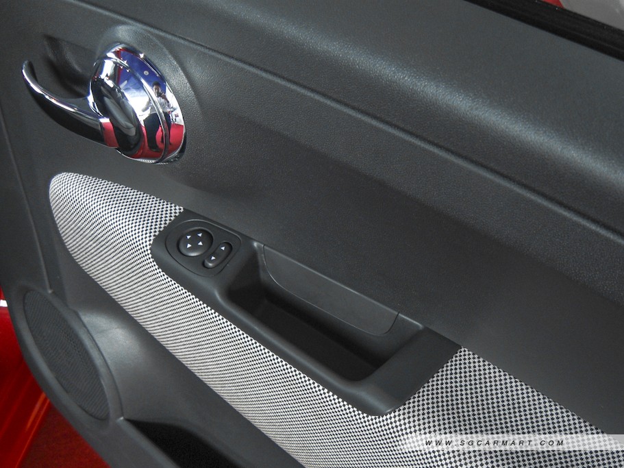 https://i.i-sgcm.com/new_cars/cars/10512/10512_g8