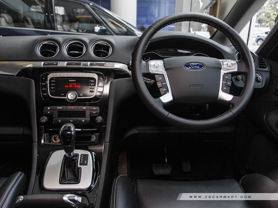 https://i.i-sgcm.com/new_cars/cars/10515/10515_g30