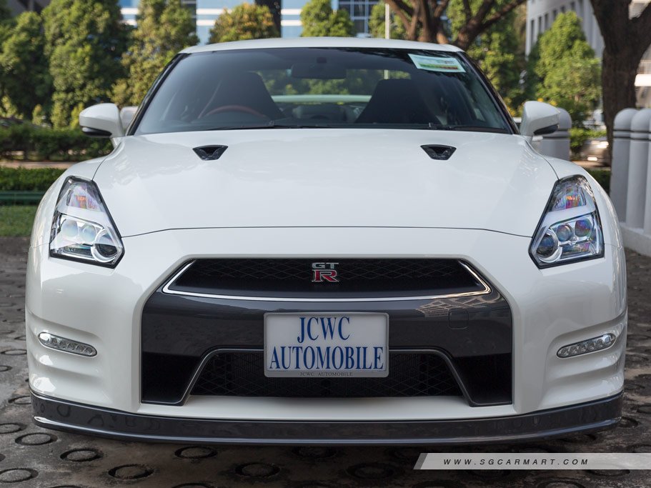 https://i.i-sgcm.com/new_cars/cars/10518/10518_g10