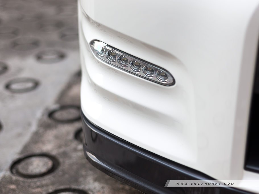 https://i.i-sgcm.com/new_cars/cars/10518/10518_g17