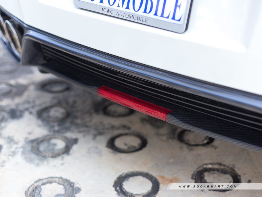 https://i.i-sgcm.com/new_cars/cars/10518/10518_g24