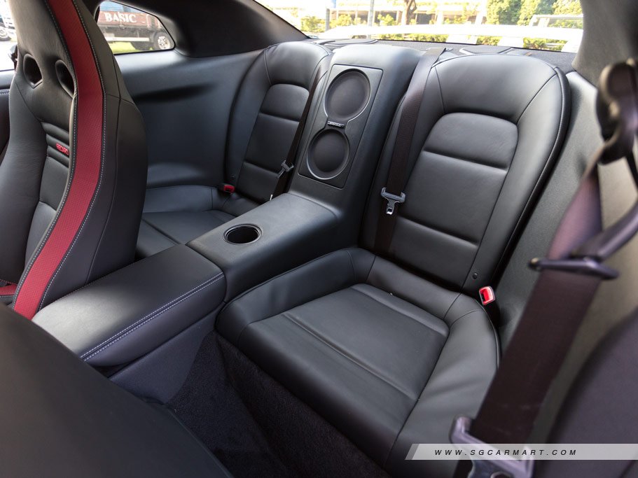 https://i.i-sgcm.com/new_cars/cars/10518/10518_g29