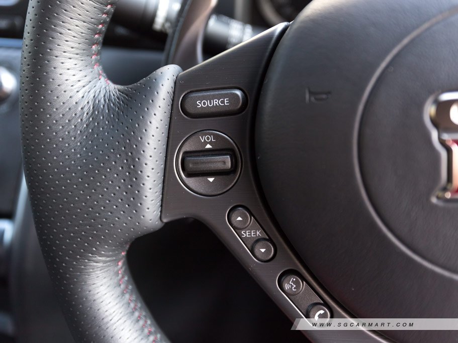https://i.i-sgcm.com/new_cars/cars/10518/10518_g32