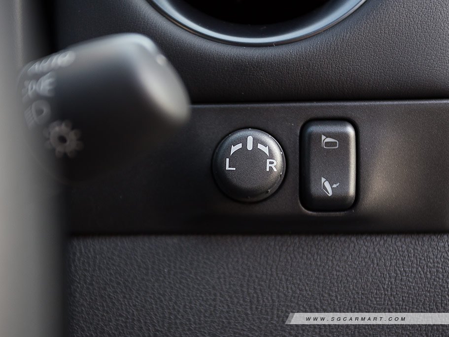 https://i.i-sgcm.com/new_cars/cars/10518/10518_g48