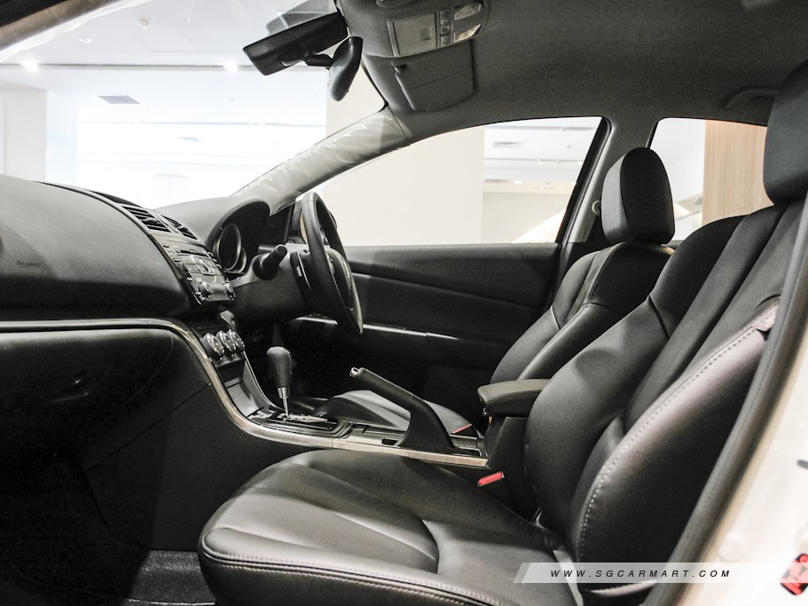 https://i.i-sgcm.com/new_cars/cars/10521/10521_g11