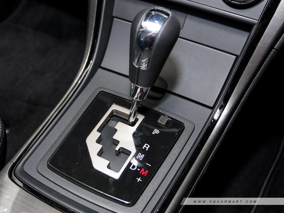 https://i.i-sgcm.com/new_cars/cars/10521/10521_g19