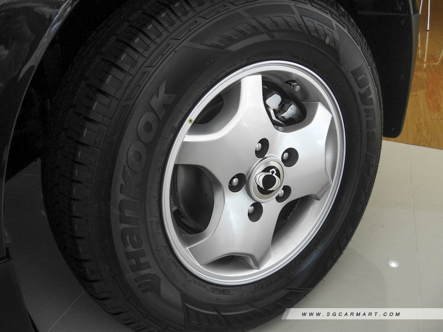 https://i.i-sgcm.com/new_cars/cars/10534/10534_g4