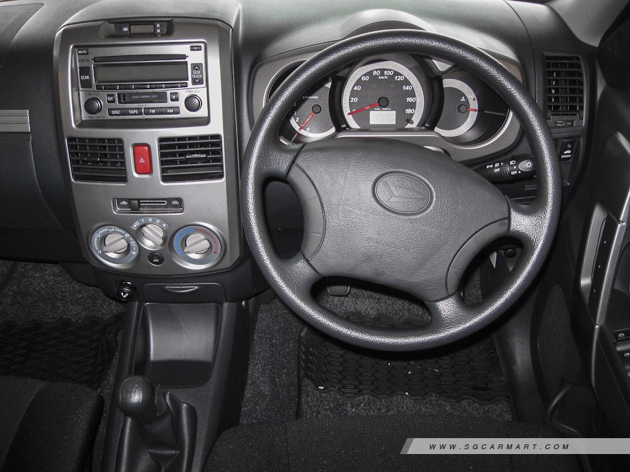 https://i.i-sgcm.com/new_cars/cars/10550/10550_g10