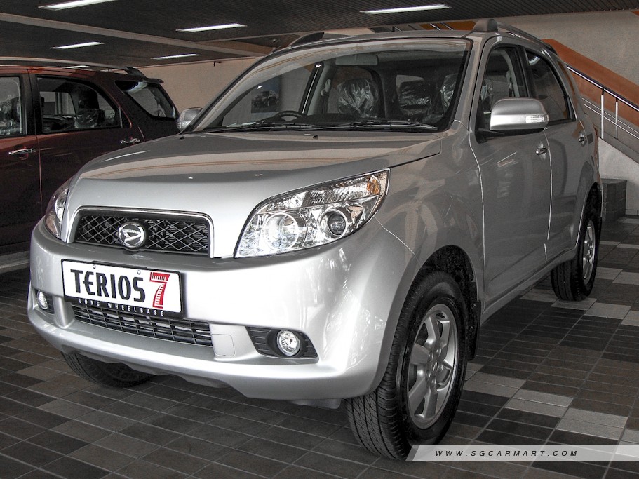 https://i.i-sgcm.com/new_cars/cars/10550/10550_g1