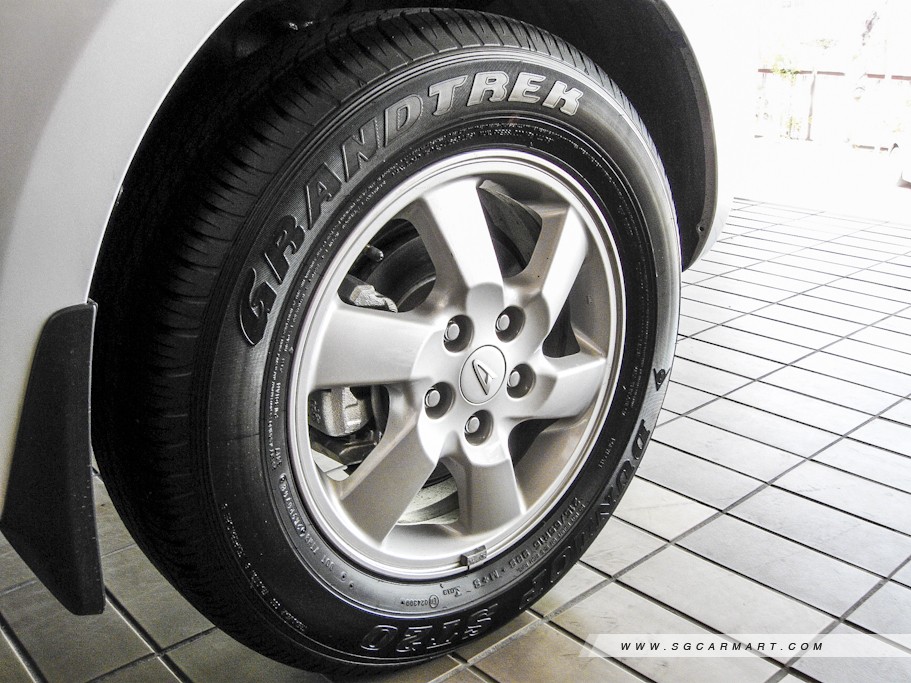 https://i.i-sgcm.com/new_cars/cars/10550/10550_g5