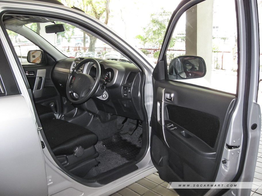 https://i.i-sgcm.com/new_cars/cars/10550/10550_g8