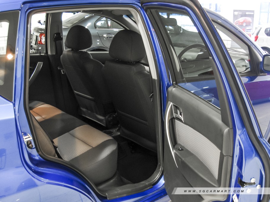https://i.i-sgcm.com/new_cars/cars/10555/10555_g10