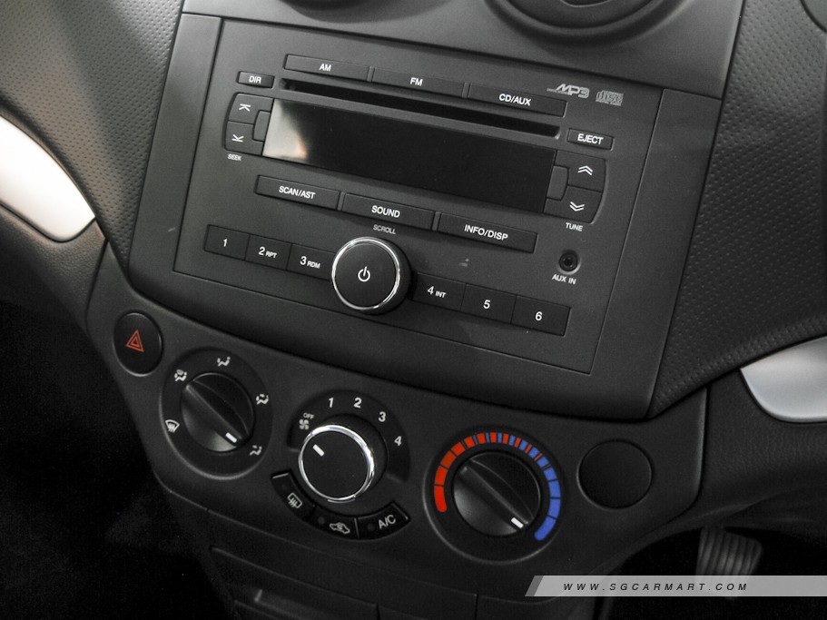 https://i.i-sgcm.com/new_cars/cars/10555/10555_g13