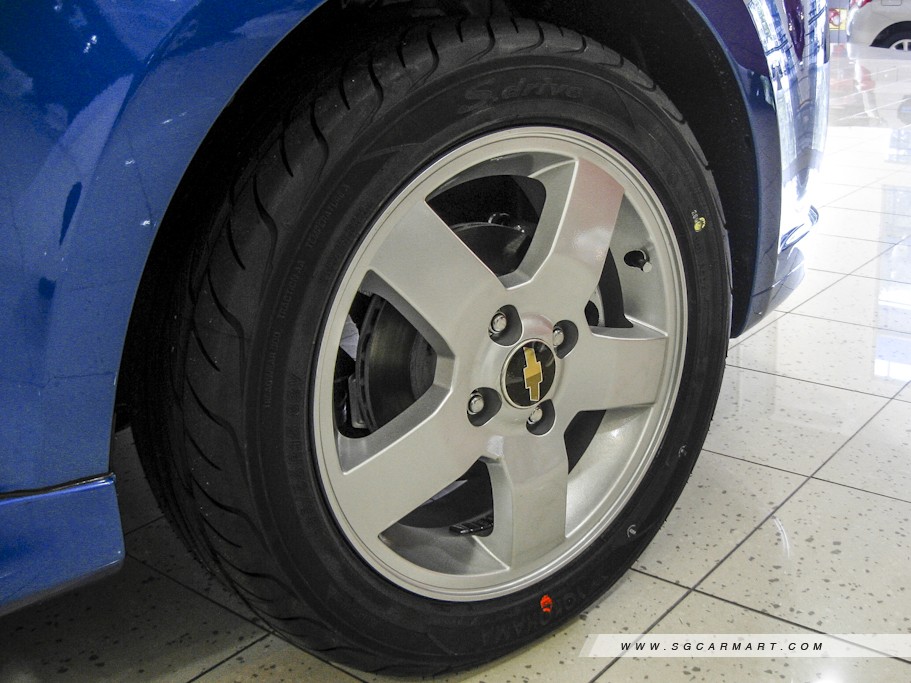 https://i.i-sgcm.com/new_cars/cars/10555/10555_g5