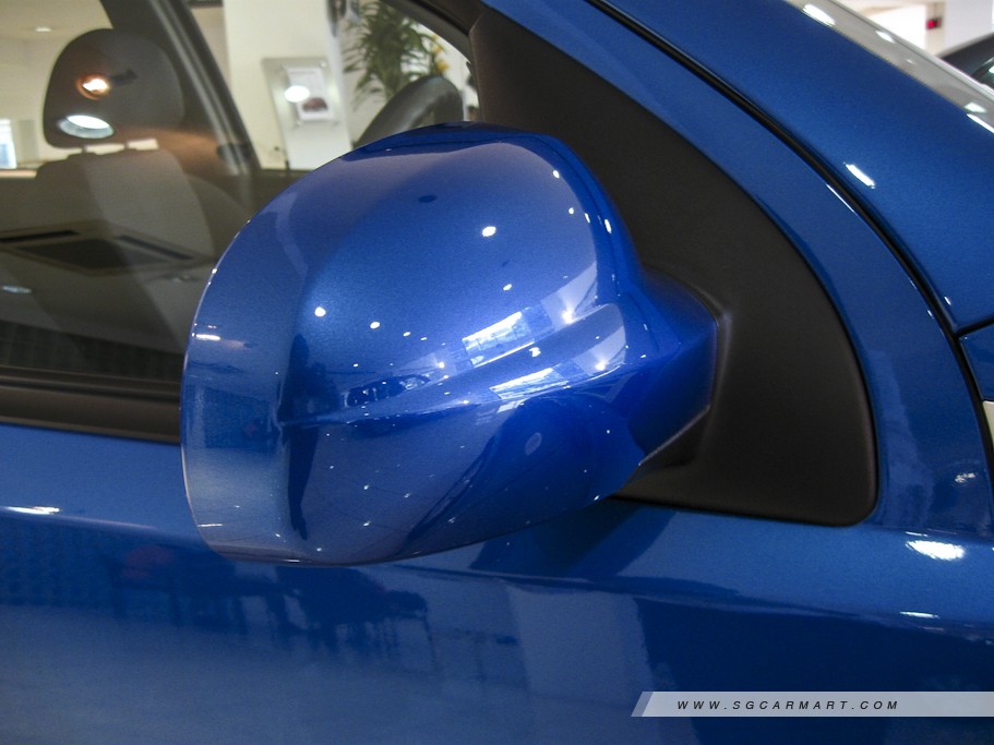 https://i.i-sgcm.com/new_cars/cars/10555/10555_g6