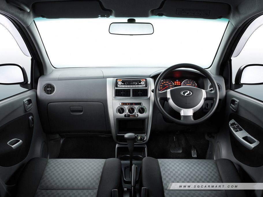 https://i.i-sgcm.com/new_cars/cars/10558/10558_g25