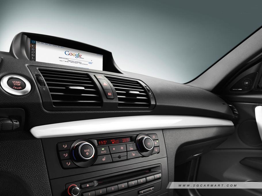 https://i.i-sgcm.com/new_cars/cars/10564/10564_g13