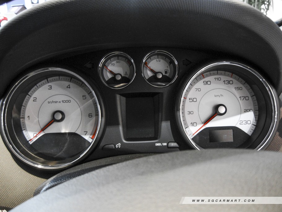 https://i.i-sgcm.com/new_cars/cars/10569/10569_g55