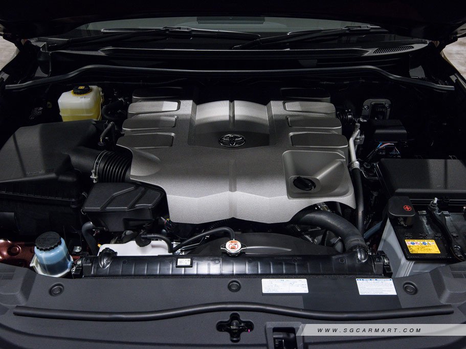 https://i.i-sgcm.com/new_cars/cars/10585/10585_g44