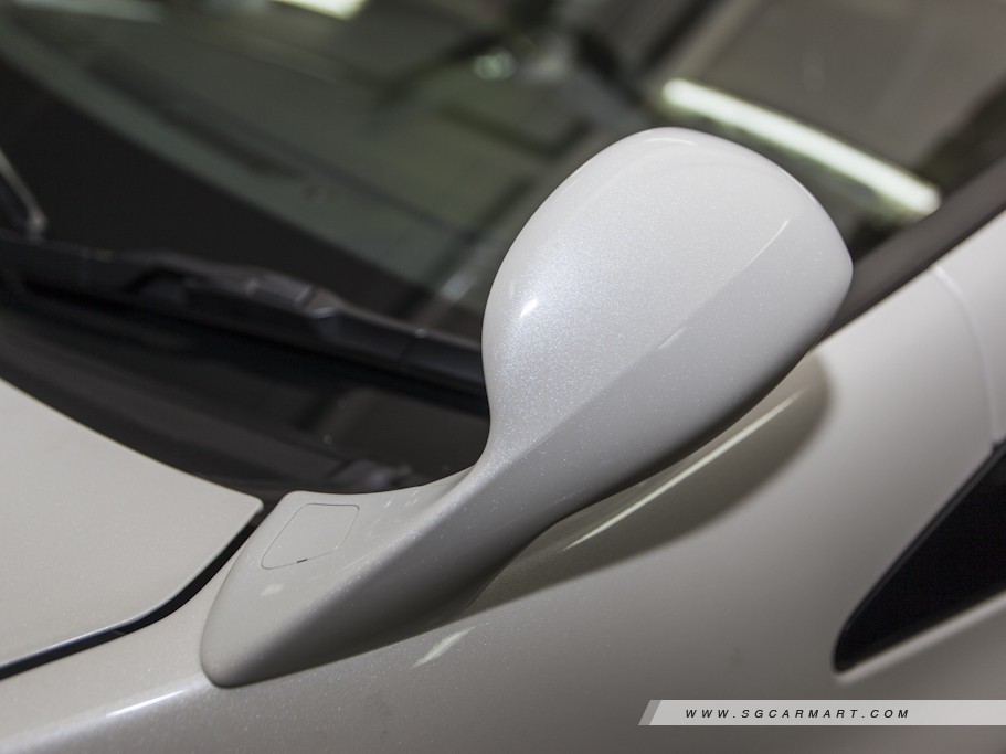 https://i.i-sgcm.com/new_cars/cars/10595/10595_g22