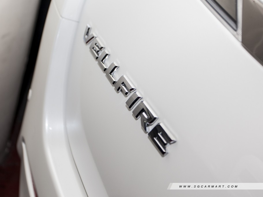 https://i.i-sgcm.com/new_cars/cars/10595/10595_g26