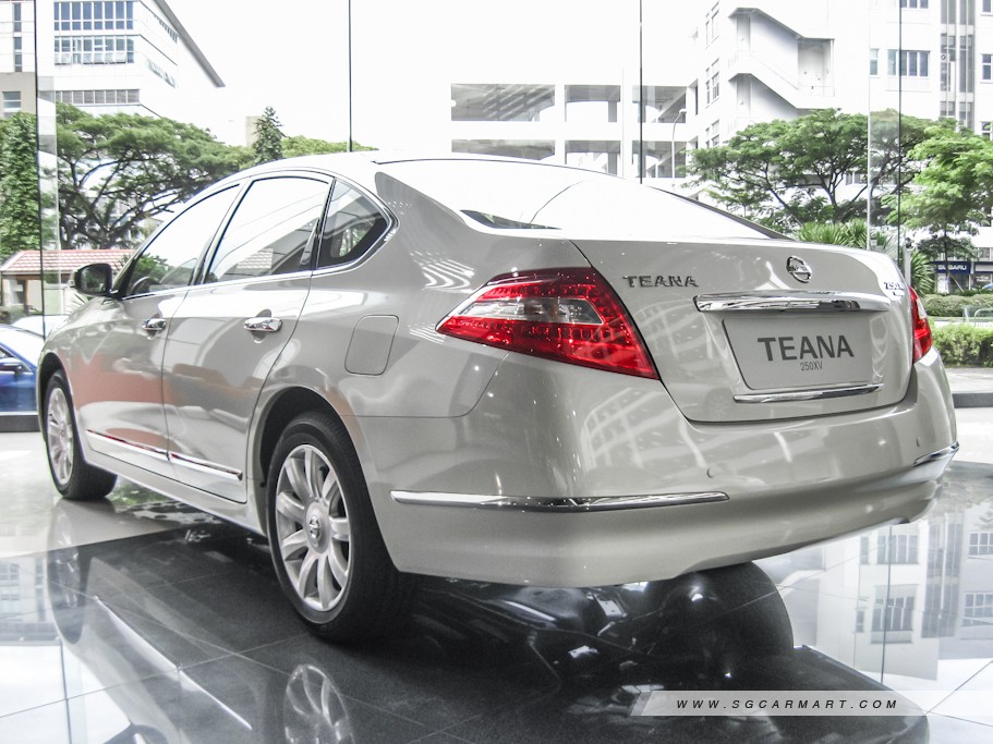 https://i.i-sgcm.com/new_cars/cars/10600/10600_g25