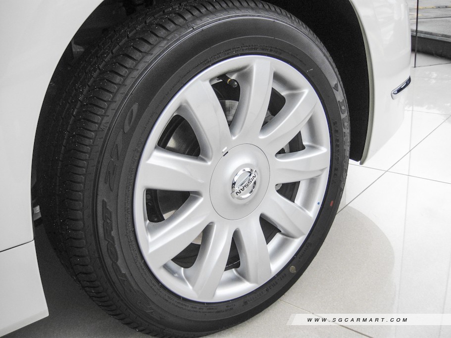 https://i.i-sgcm.com/new_cars/cars/10600/10600_g27