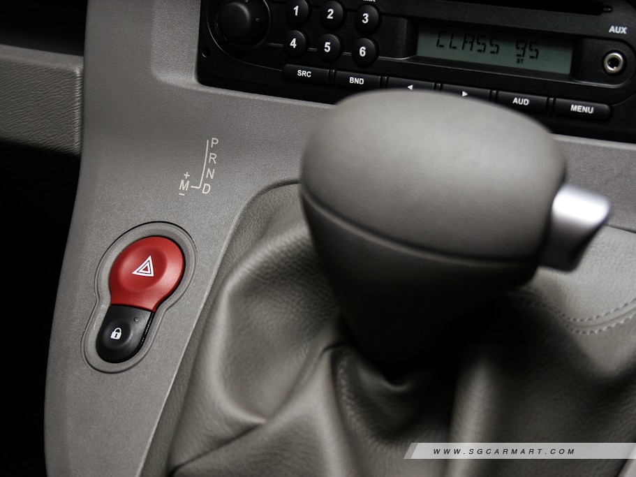 https://i.i-sgcm.com/new_cars/cars/10601/10601_g12