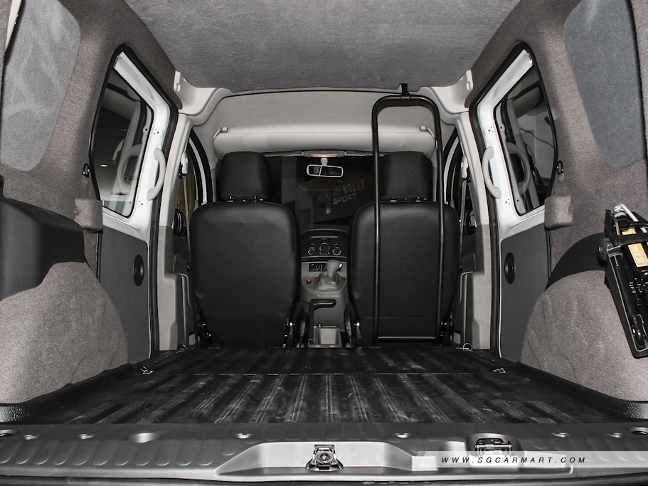 https://i.i-sgcm.com/new_cars/cars/10601/10601_g13