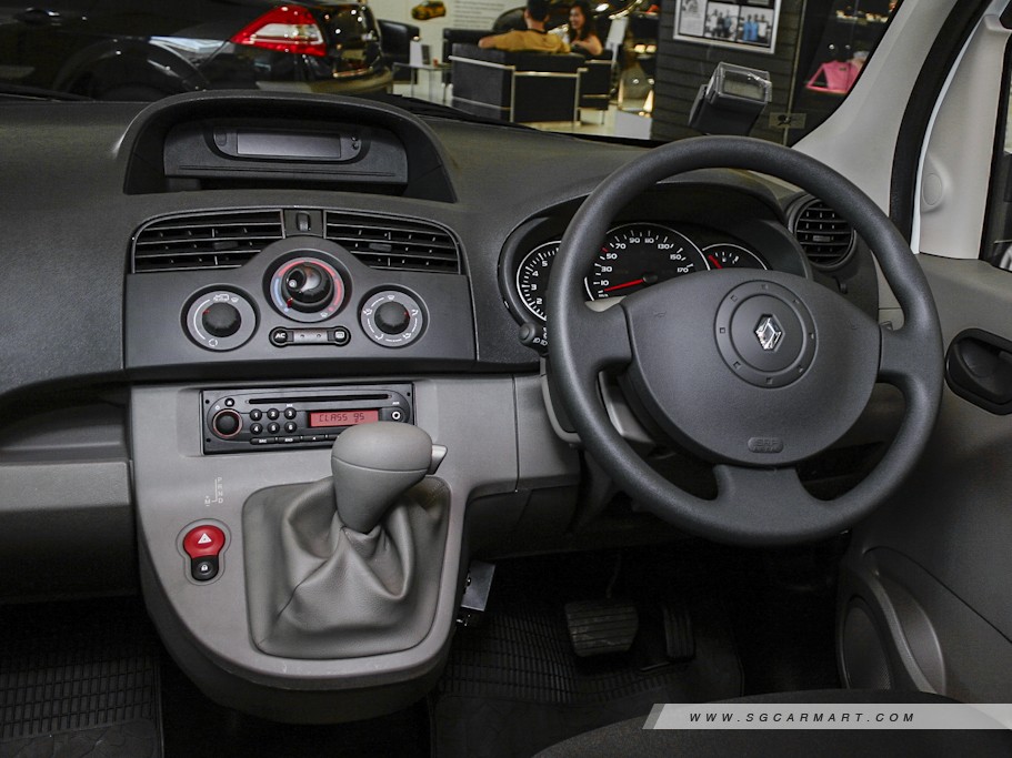 https://i.i-sgcm.com/new_cars/cars/10601/10601_g7