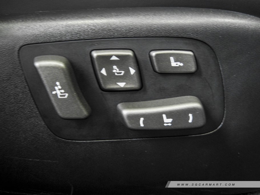 https://i.i-sgcm.com/new_cars/cars/10603/10603_g13