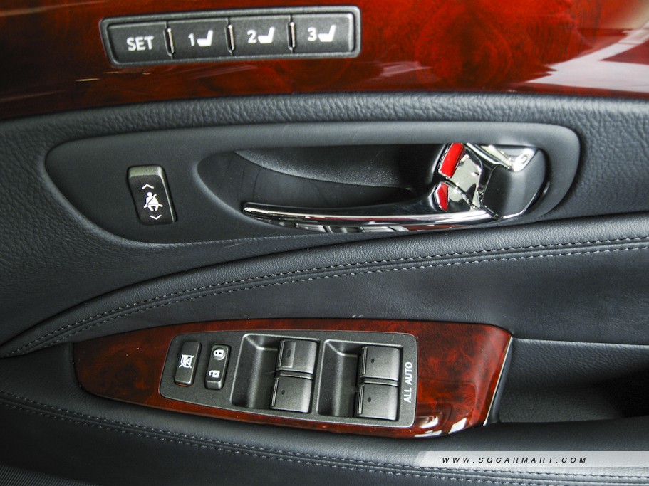 https://i.i-sgcm.com/new_cars/cars/10603/10603_g8