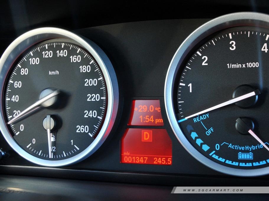 https://i.i-sgcm.com/new_cars/cars/10618/10618_g12