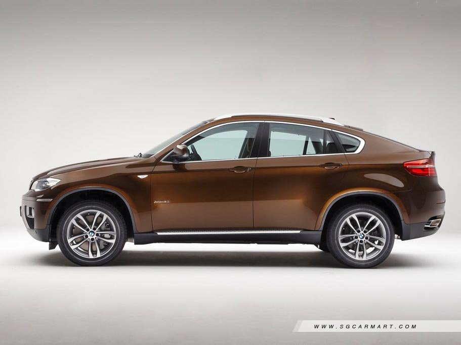 https://i.i-sgcm.com/new_cars/cars/10618/10618_g2