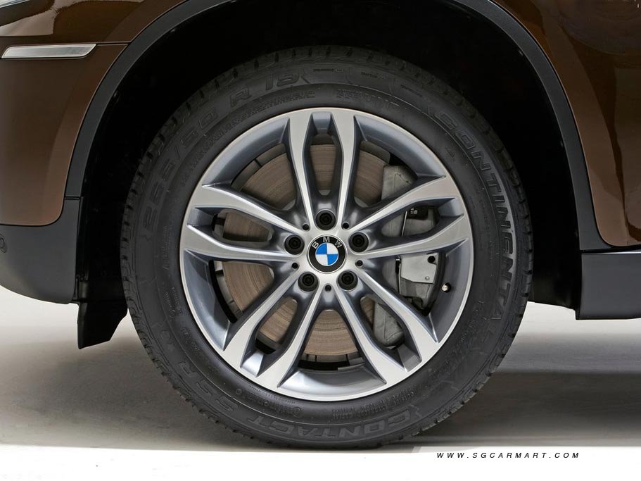 https://i.i-sgcm.com/new_cars/cars/10618/10618_g9