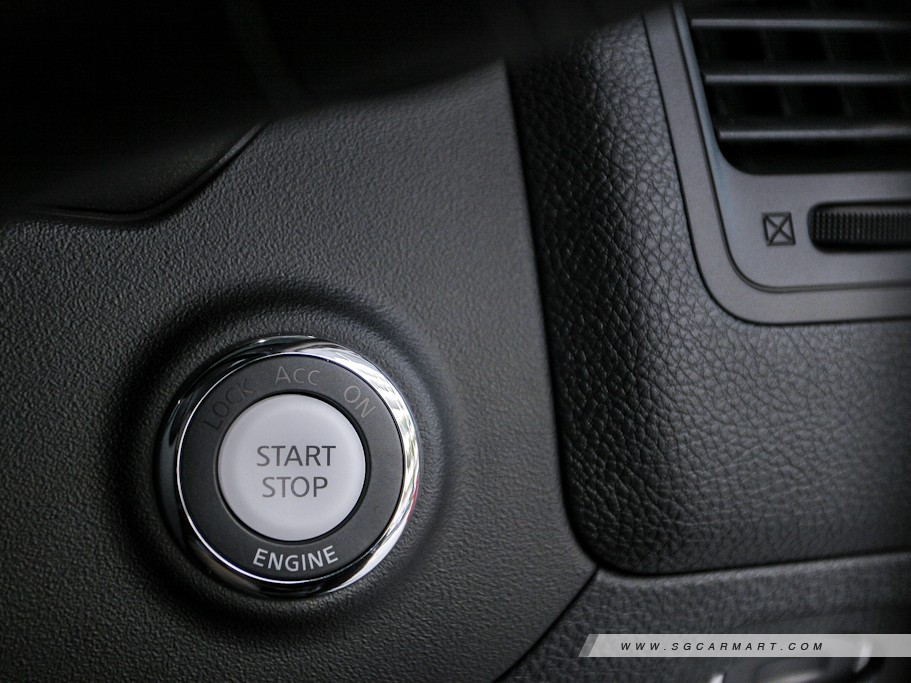 https://i.i-sgcm.com/new_cars/cars/10648/10648_g14