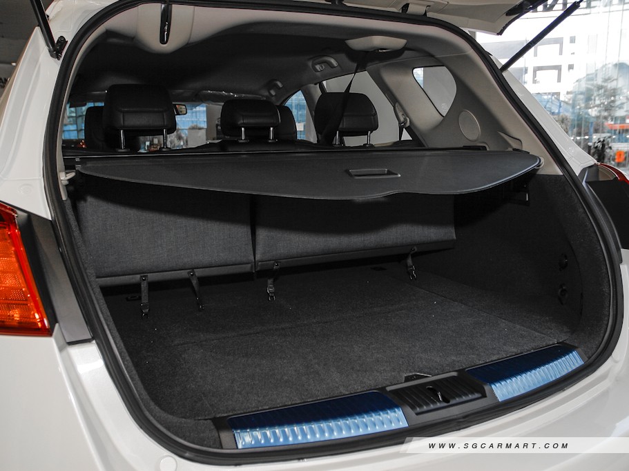 https://i.i-sgcm.com/new_cars/cars/10648/10648_g23