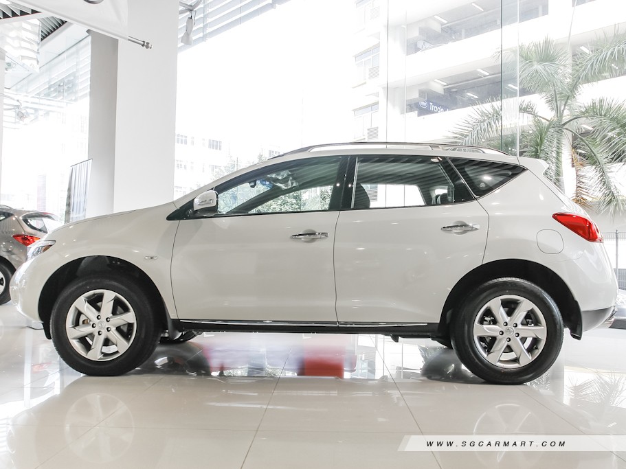 https://i.i-sgcm.com/new_cars/cars/10648/10648_g2