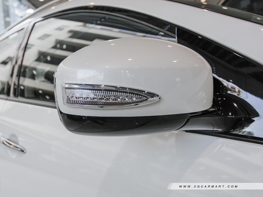 https://i.i-sgcm.com/new_cars/cars/10648/10648_g6