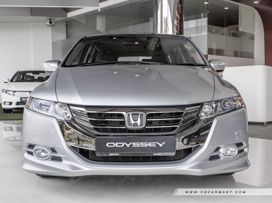 https://i.i-sgcm.com/new_cars/cars/10652/10652_g2