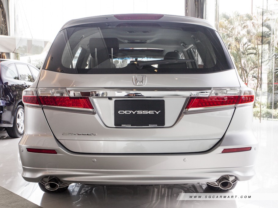 https://i.i-sgcm.com/new_cars/cars/10652/10652_g5