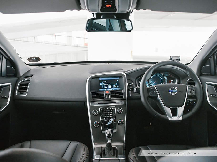 https://i.i-sgcm.com/new_cars/cars/10656/10656_g119