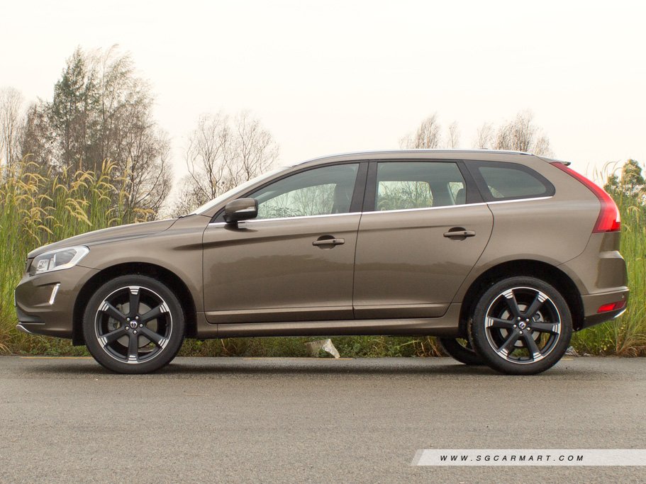 https://i.i-sgcm.com/new_cars/cars/10656/10656_g129